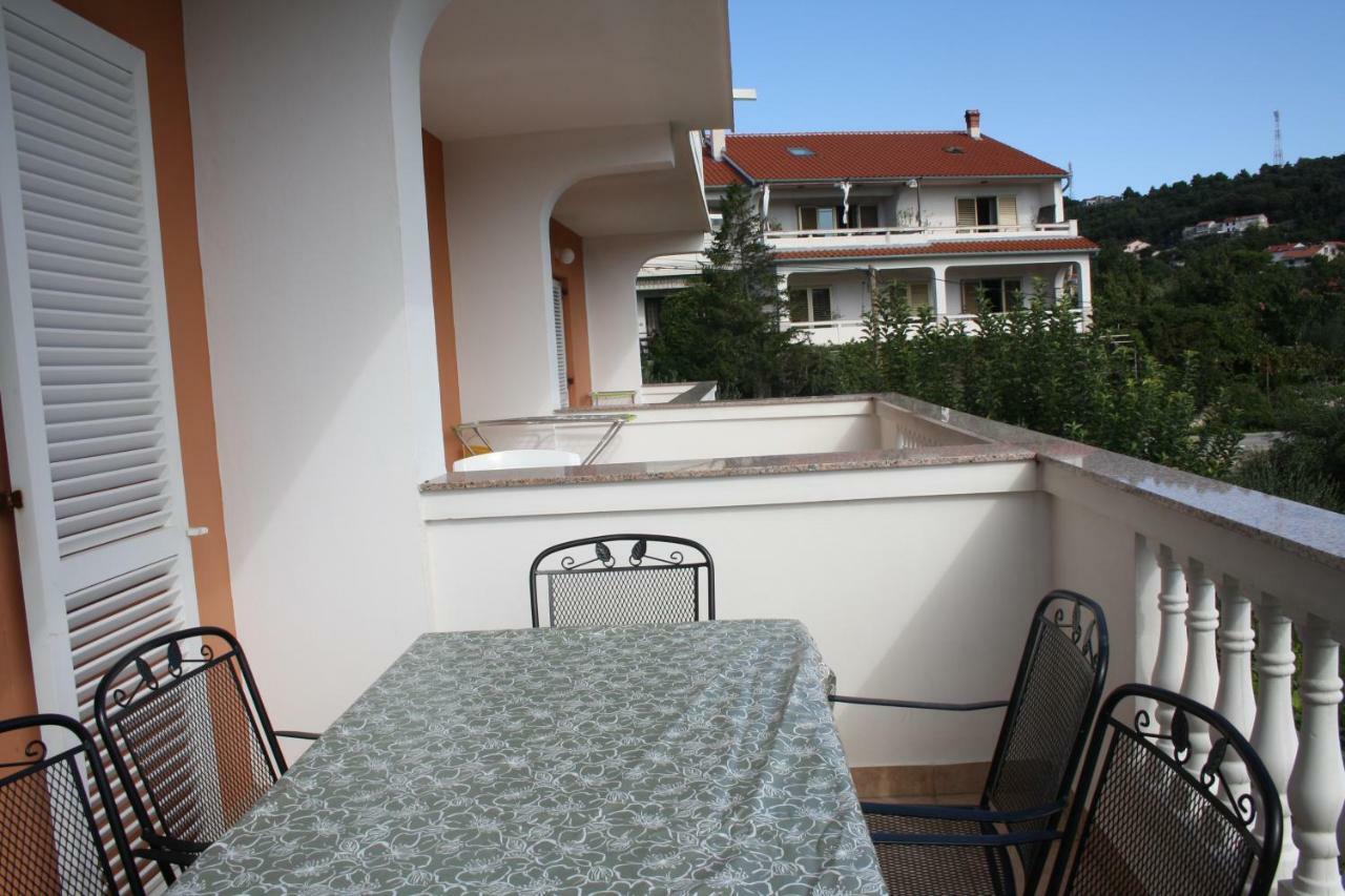Apartments Sandra Palit Kültér fotó