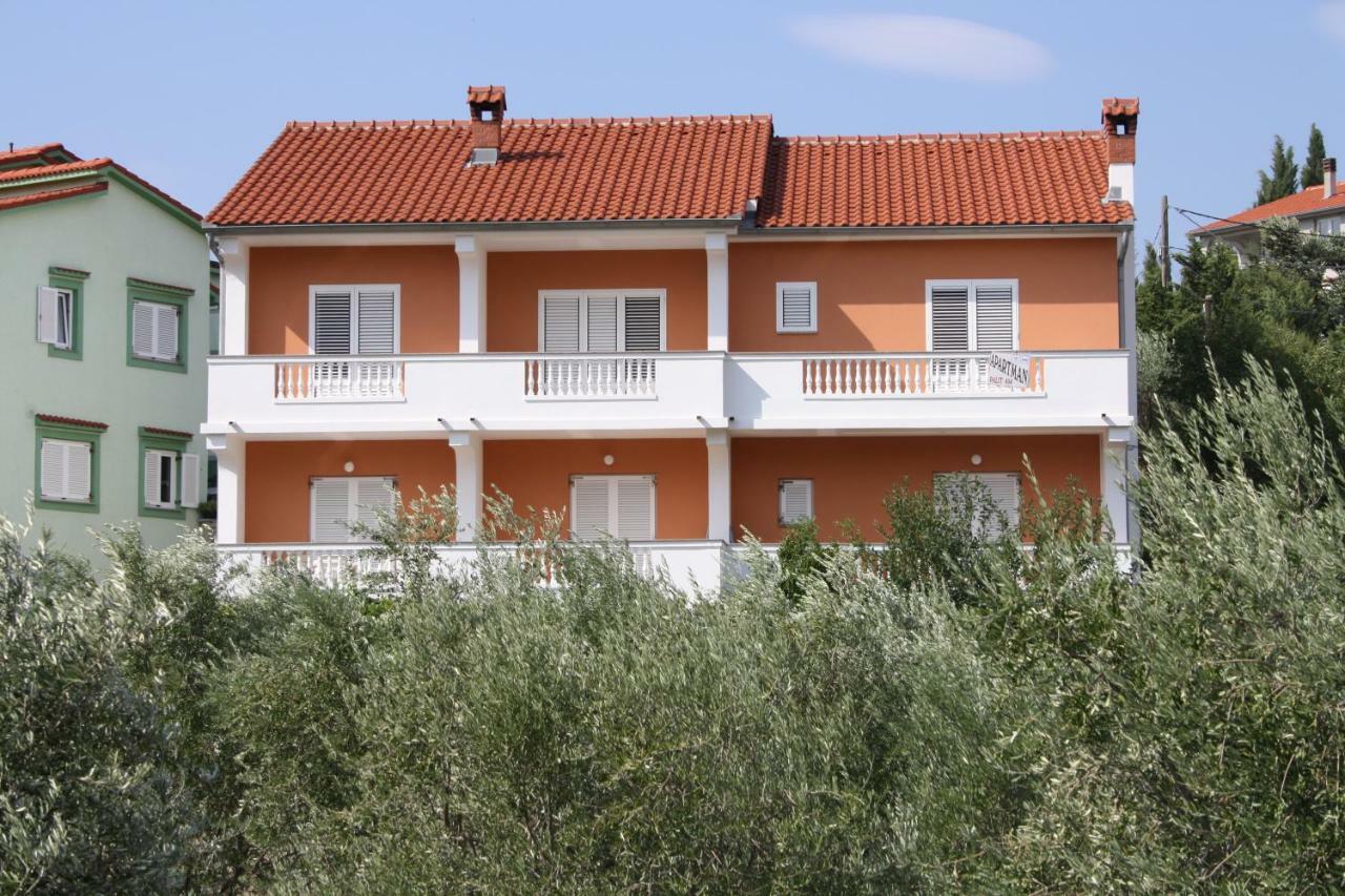 Apartments Sandra Palit Kültér fotó